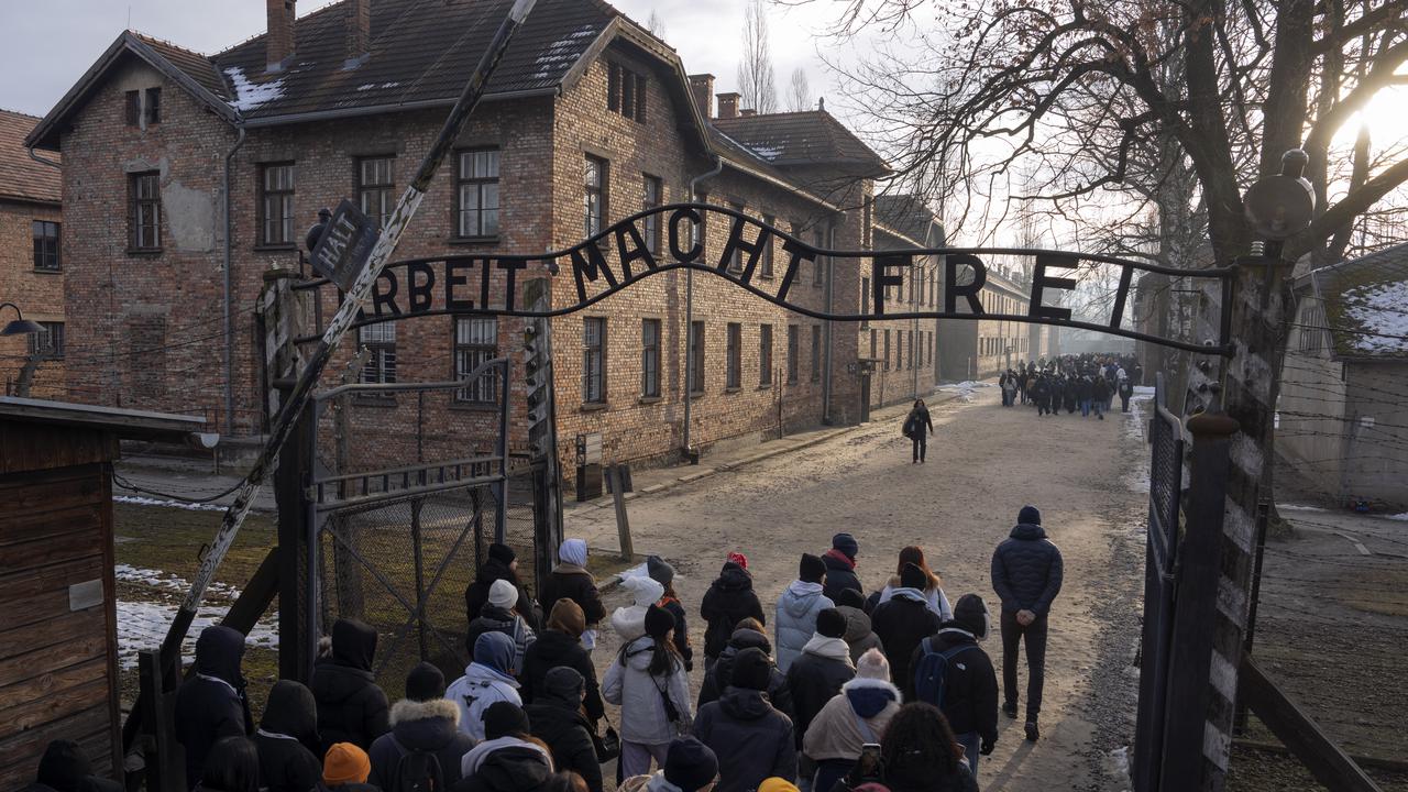 Turistka obiskala Auschwitz in se pritoževala nad pijačo: njene besede sprožile plaz kritik