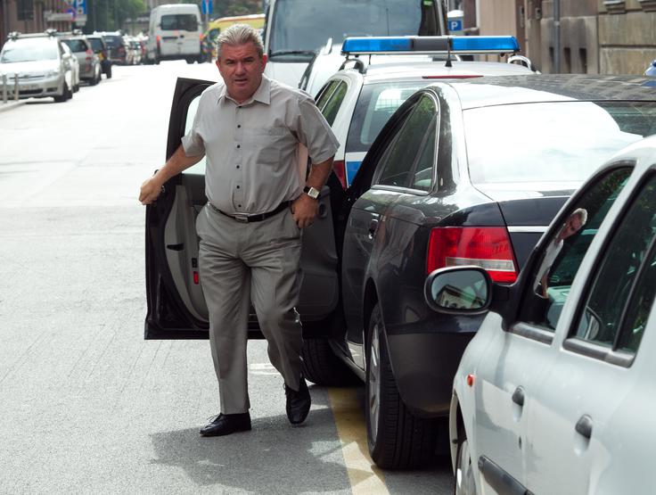 V Slovensko industrijo jekla smo vložili več sto milijonov evrov, podjetje pa smo prodali za 105 milijonov. Takratni minister za gospodarstvo Andrej Vizjak je dejal, da država podjetju dodaja vrednost. | Foto: Matej Povše