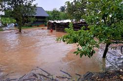 Poplave na Kamniškem naj bi terjale tudi življenje #video