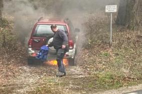 Opaženo na cesti pri Turjaku: kaj bi v taki situaciji naredili vi? #foto