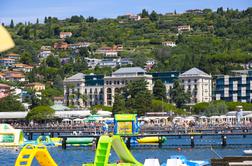 Tatvine na slovenskih plažah, v Izoli vlomili v hotelsko sobo