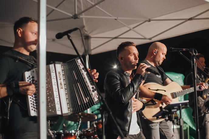 Franci otvoritev, lokal | Na otvoritvi lokala Franci je nastopil Ansambel Stil. | Foto Erika Pečjak, Andraž Kobe, Marko Ocepek
