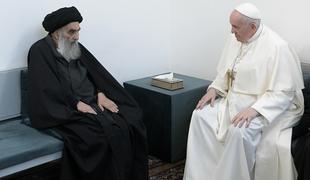 Papež se je v Iraku srečal z najpomembnejšim verskim voditeljem v državi