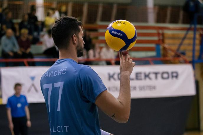 Calcit Volley, Uroš Pavlović | Kamničani so sezono odprli z zanesljivo zmago nad Krko. | Foto Klemen Brumec