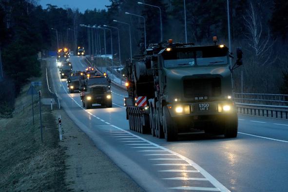 Nato na vzhodnem krilu zveze namešča sile za zelo hitro odzivanje #vŽivo