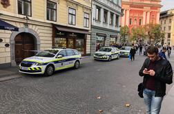V središču Ljubljane oropali zlatarno, policija išče storilca