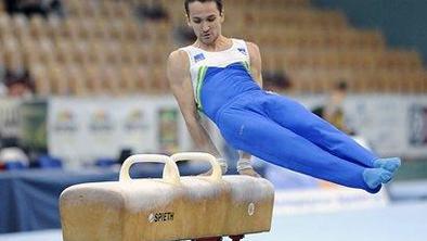 Bertoncelj in Klavora gladko v finale