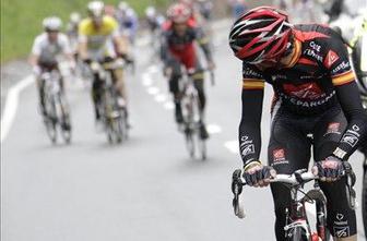 Valverde na vrhu, Špilak tik za njim