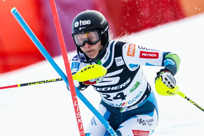Ana Bucik Jogan Kranjska gora 2025 | Ana Bucik Jogan bo čez teden dni ena od treh slovenskihi smučarka na startu slaloma v Leviju na Finskem. | Foto Filip Barbalić/www.alesfevzer.com