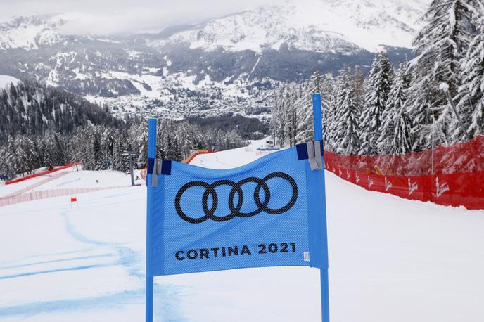 Cortina d'Ampezzo | Organizatorji v Cortini d'Ampezzo imajo v zadnjih dneh številne težave z vremenom. | Foto Reuters