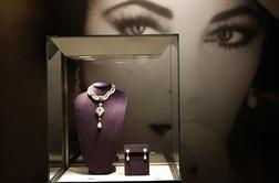 Biser Elizabeth Taylor prodali za 11, 84 milijona dolarjev