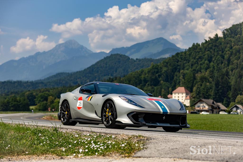 Ferrari Cavalcade