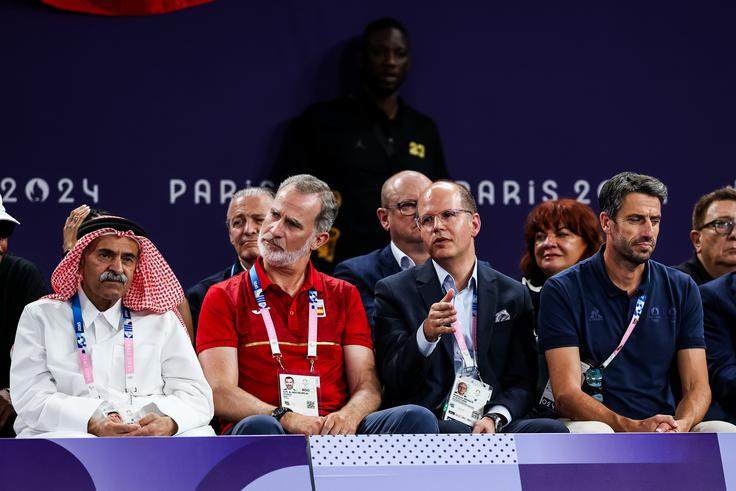 Andreas Zagklis (drugi z desne) med spremljanjem lanskoletnega olimpijskega turnirja v košarki v Franciji. | Foto: Guliverimage