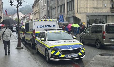 Policiji je poslal pismo: Na treh sodiščih sem nastavil eksploziv #video