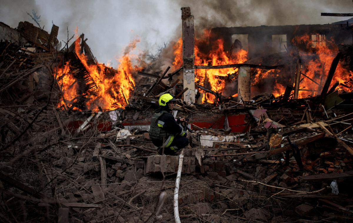 Harkov | V Belgorodu je poškodovanih več kot 20 hiš in daljnovod.  | Foto Reuters