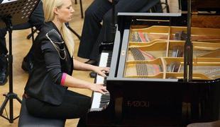 Pianistka Ana Šinkovec kot solistka na prestižnem koncertu lady Rothermere