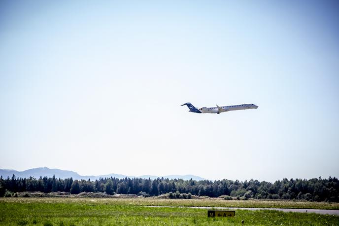 Lufthansa | Lanski polet iz Frankfurta v Sevillo je po spletu naključij deset minut potekal brez nadzora pilota in kopilota. | Foto Ana Kovač