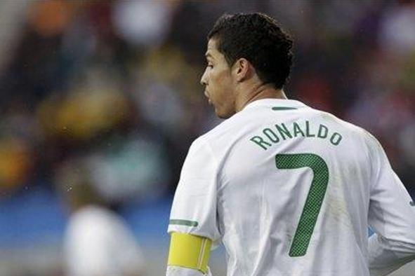 Cristiano Ronaldo postal oče