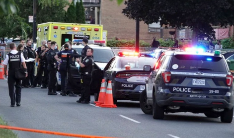 Strelski napad v Montrealu, mrtvi dve osebi, več težje poškodovanih #video