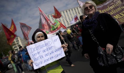 Raziskava: Zadovoljstvo priseljencev v Nemčiji povezano z znanjem jezika in integracijo