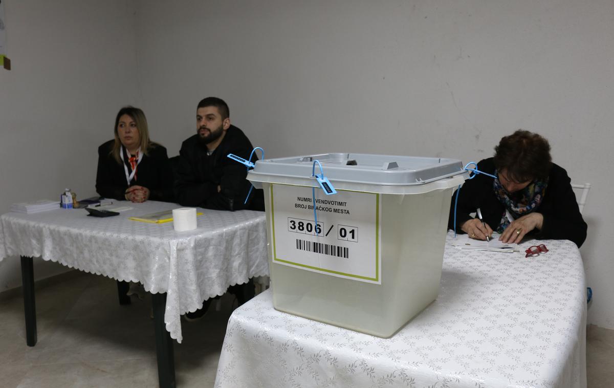 Kosovo | Trenutni albanski župani so bili izvoljeni na lokalnih volitvah aprila lani. | Foto Reuters