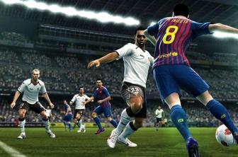 Ocenili smo: Pro Evolution Soccer 2013