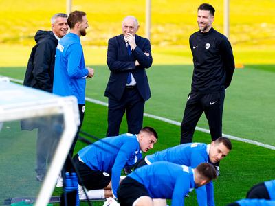 "Prav je, da sta se Oblak in Šeško udeležila uvodnega zbora"