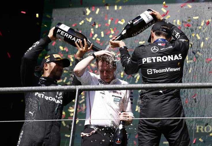 Na zadnjih sedmih dirkah je največ zmag osvojil Mercedes (tri). | Foto: Reuters