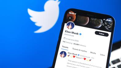 Musk presenetil: Twitter bo dobil novo ime in logotip