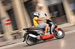 Aprilia sportcity cube 300 black line