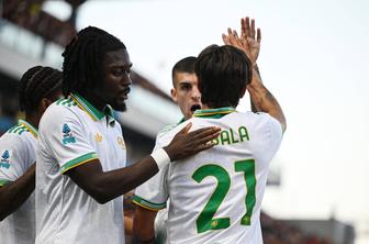 Roma ujela vodilni Napoli, Lazio poglobil krizo Juventusa