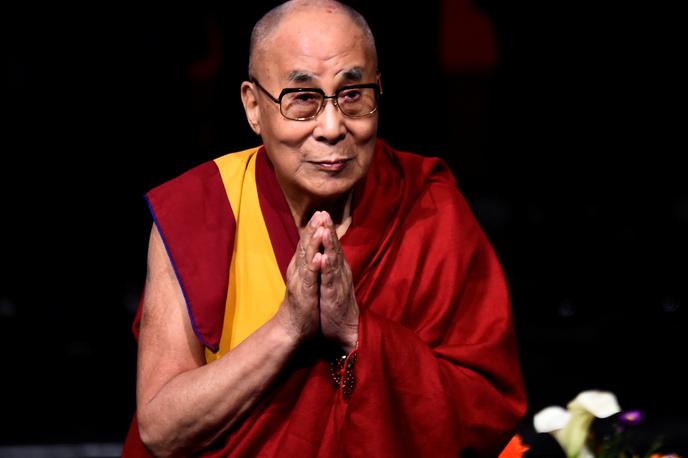 dalajlama | Dalajlama je uspešno okreval po lažji bolezni. | Foto Reuters