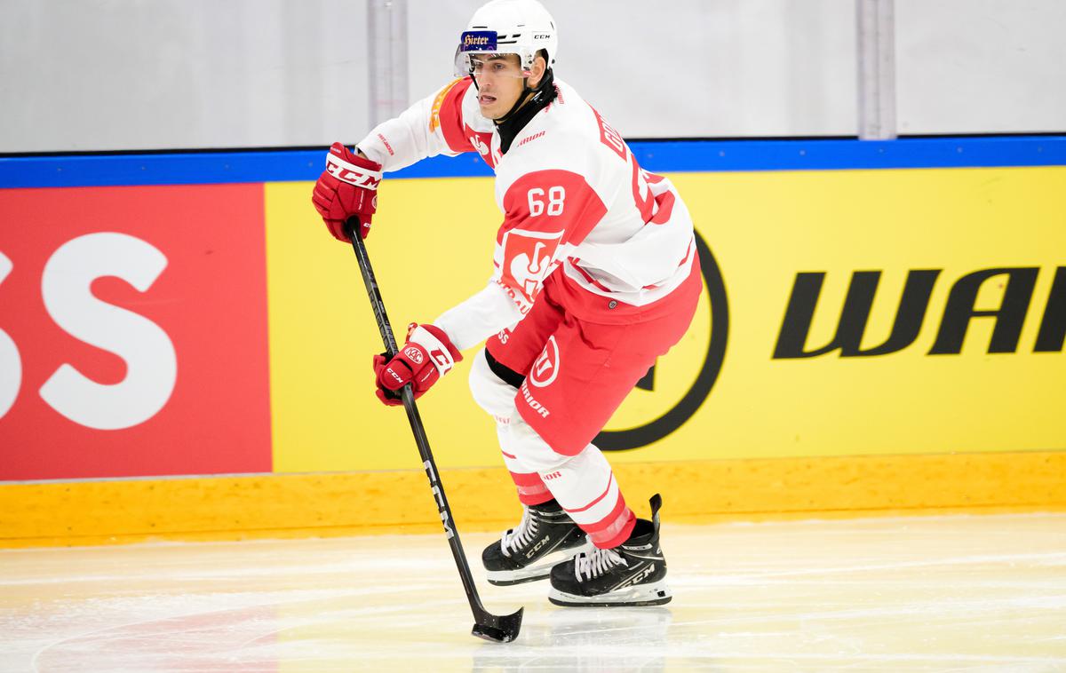 Luka Gomboc, EC KAC | Luka Gomboc je ob torkovi zmagi Celovca v Linzu v drugi minuti zadel za vodstvo z 1:0, nato pa podal za 2:0. Korošci so odpeljali zmago, h kateri je tudi drugi slovenski napadalec Jan Muršak prispeval zadetek in podajo. | Foto Guliverimage