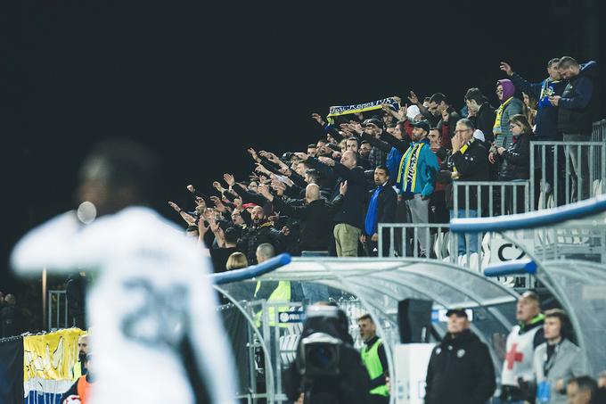 Koprčani računajo na vse bolj bučno podporo navijačev. | Foto: Grega Valančič/Sportida