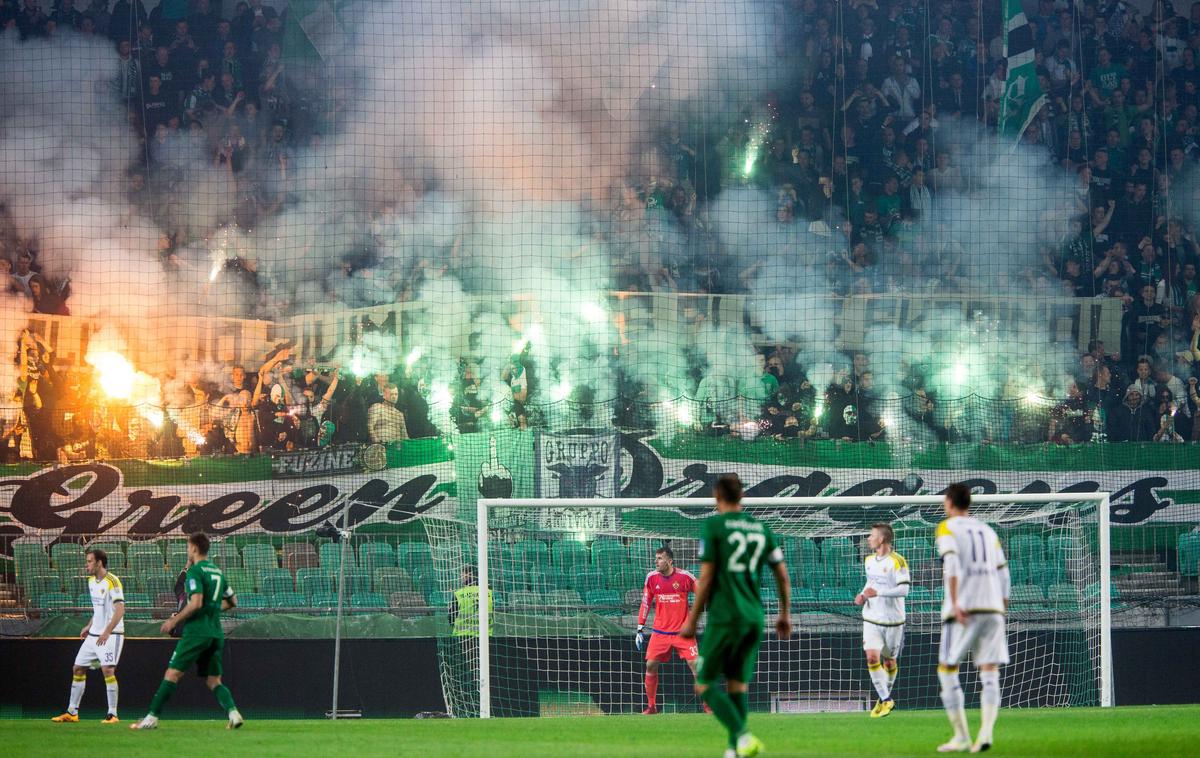 green dragons navijaci olimpija | Foto Vid Ponikvar