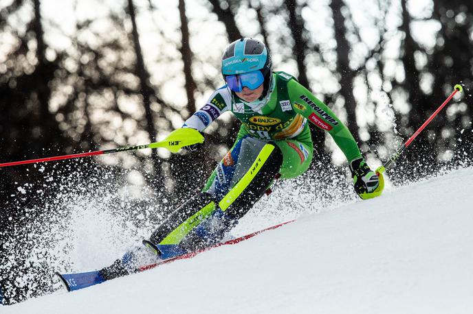 Meta Hrovat | Meta Hrovat se z novo zlato kolajno poslavlja od mladinskih svetovnih prvenstev. | Foto Matic Ritonja/Sportida