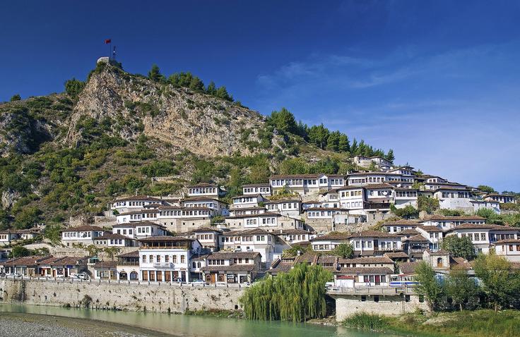 Kliton Bozgo prihaja iz albanskega mesta Berat, ki se lahko pohvali z bogato zgodovino. | Foto: Guliverimage