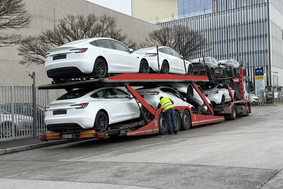 Tesla prepolovila prodajo, čakalne vrste za novega še ni. Zdrs ali napoved krize?