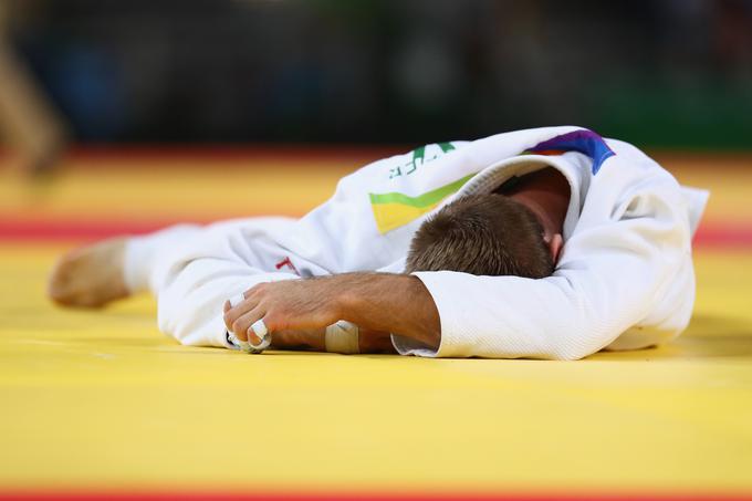 Za kanadskega tekmovalca v judu (do 81 kg) Antoina Valois-Fortierja so se sanje o olimpijski medalji končale v četrtfinalu. Razočaranja ni mogel skriti. | Foto: Getty Images