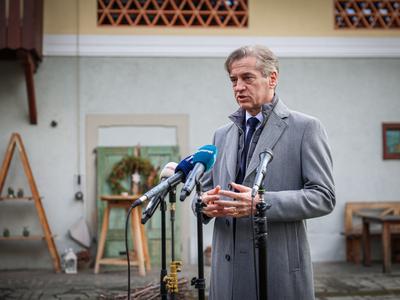 Premier Golob z ministri danes v Posavju