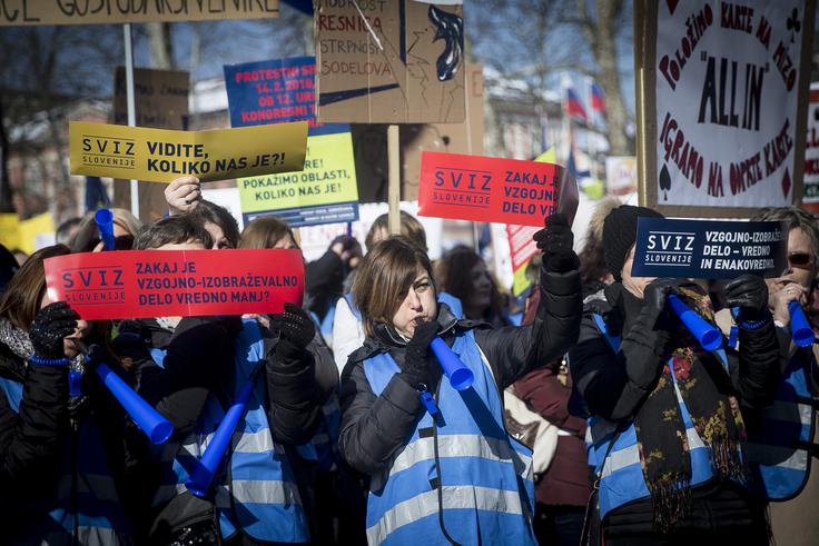 Zahteve po prerazporeditvi koristi gospodarske rasti so politično in socialno mnogo bolj utemeljene kot v preteklosti. | Foto: Ana Kovač