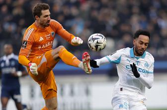 Slovo Mlakarjevih, Lyon na krilih brazilskega najstnika melje vse pred seboj