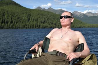 Putin že četrtič kandidira za ruskega predsednika