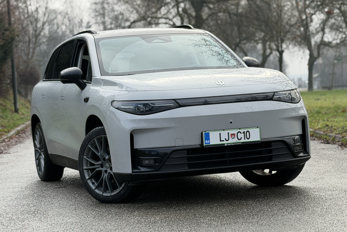 Prostoren in digitalno prepričljiv SUV. Vozi ga že veliko Slovencev. #foto