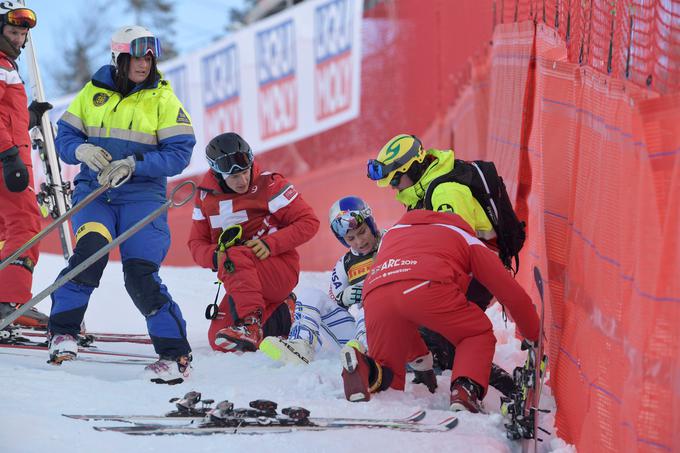 Lindsey Vonn je preizkušnjo končala v snegu. | Foto: Reuters