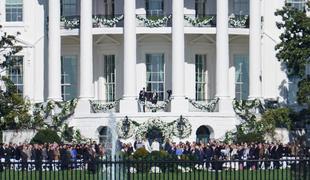 Vnukinja ameriškega predsednika v Beli hiši dahnila usodni "da"