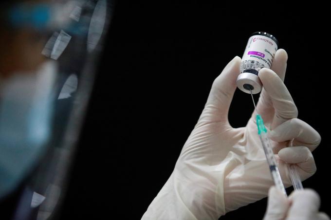 Cepljenje, cepivo, AstraZeneca | Foto: Reuters
