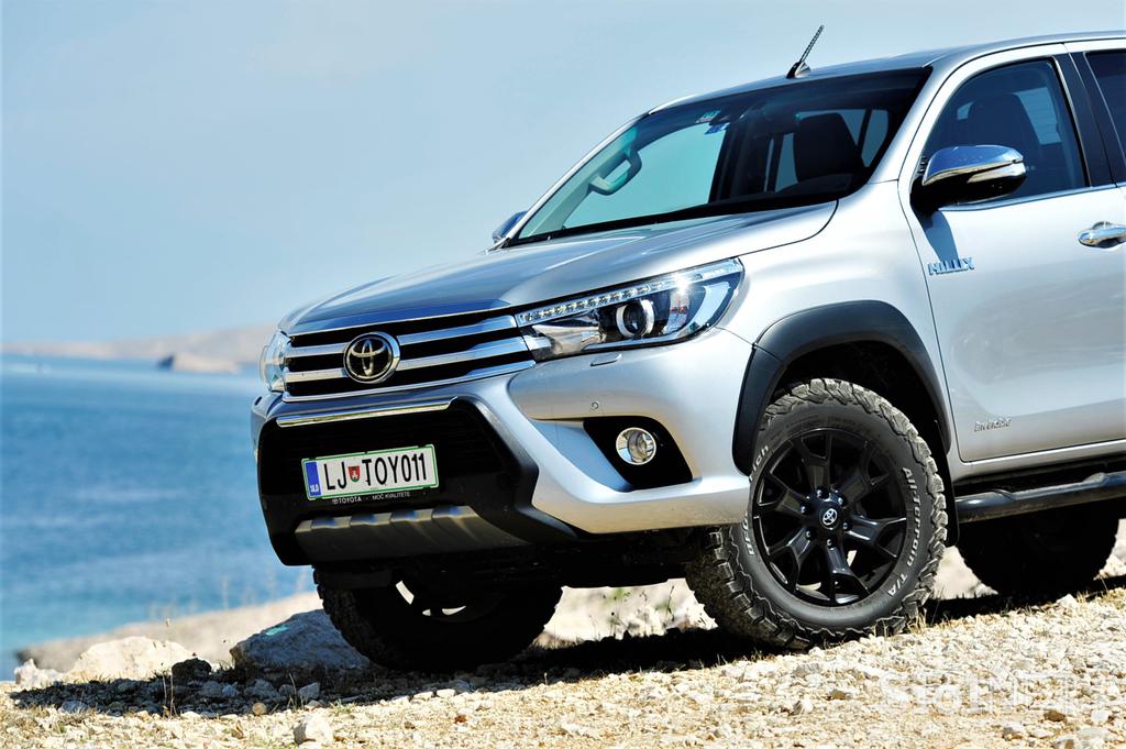 toyota hilux Pag
