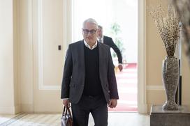 seja vlade, zadnja redna tedenska seja