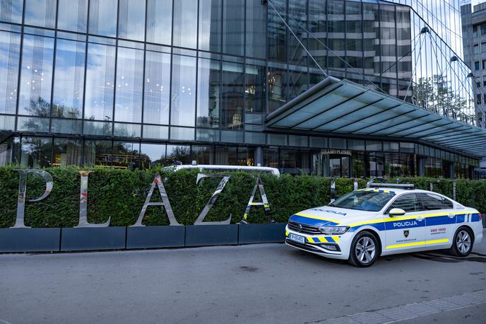 Policija Plaza